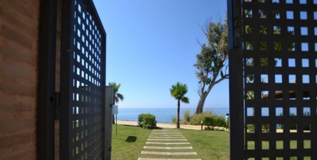 Bahia De La Plata Luxury Apartments Эстепона Экстерьер фото